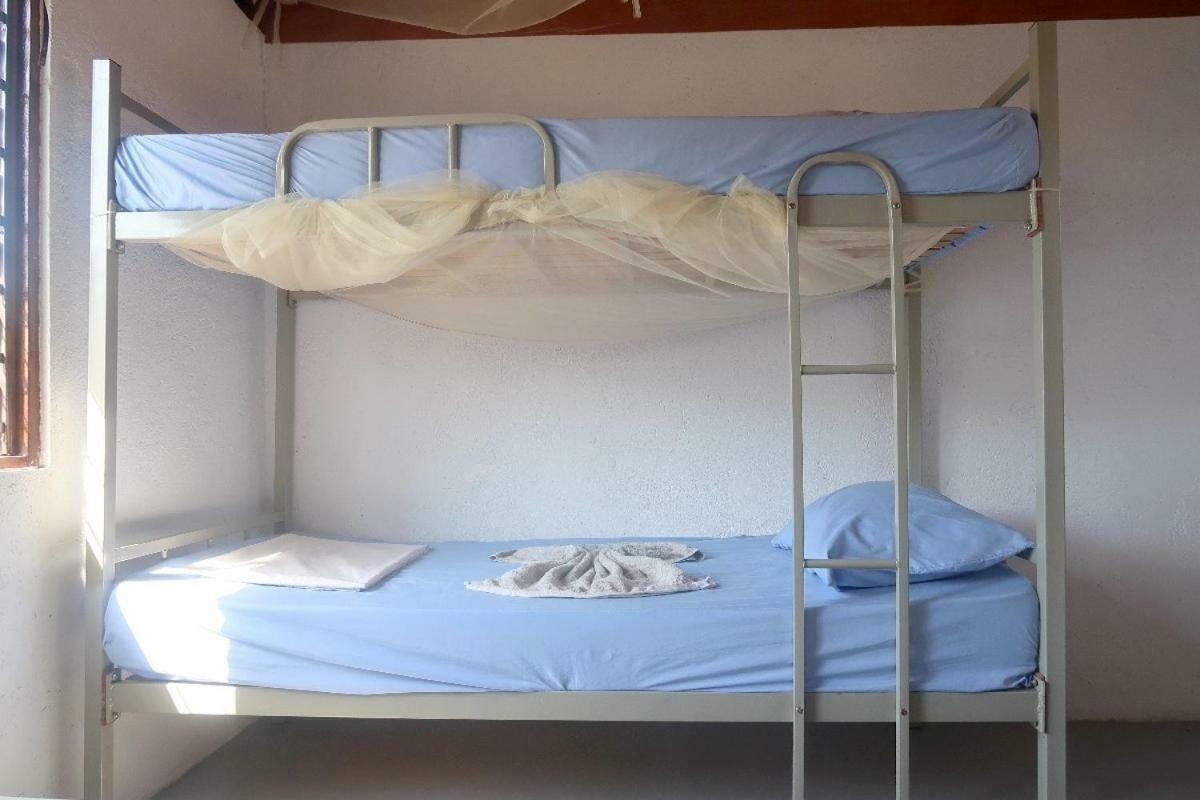 Atauro Dive Resort Backpackers Hostel Beloi Экстерьер фото